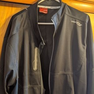 Saucony running jacket XXL